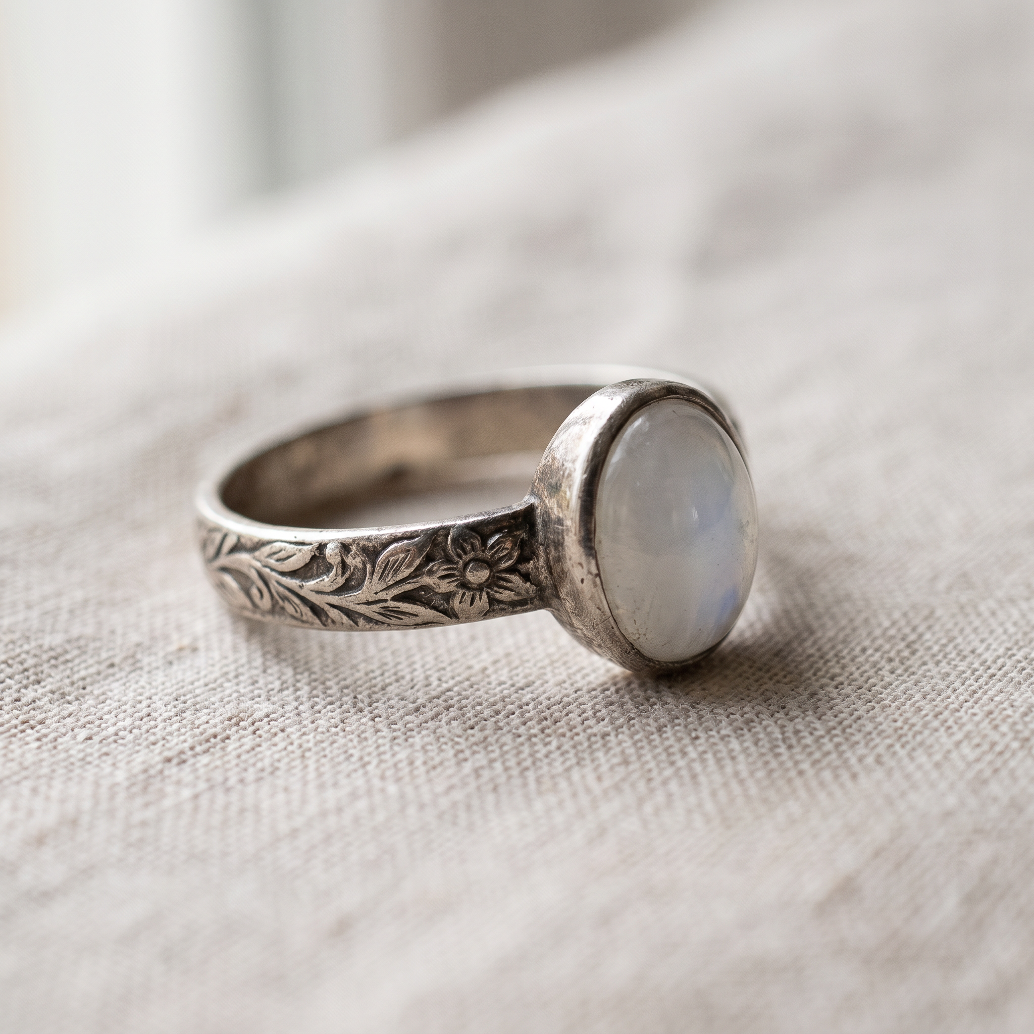 Vintage Silver Moonstone Ring